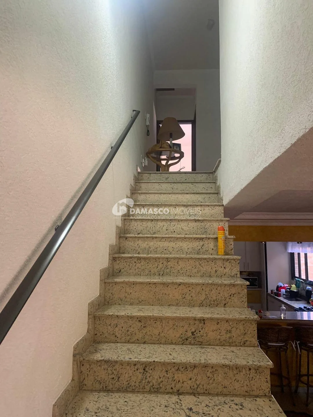 Sobrado à venda 3 Quartos, 1 Suite, 6 Vagas, 252M², Cerâmica, São Caetano do Sul - SP