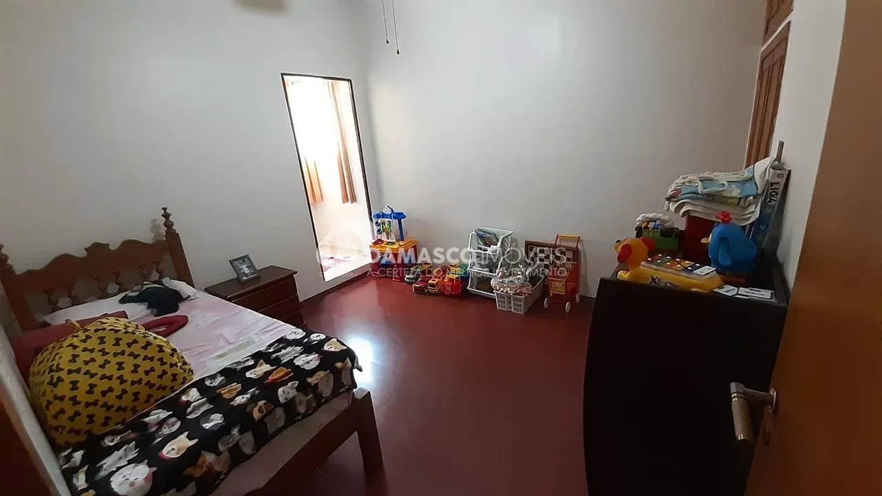 Sobrado à venda com 150 m², 03 dormitórios, 02 suítes, bem localizado, Imirim, São Paulo, SP