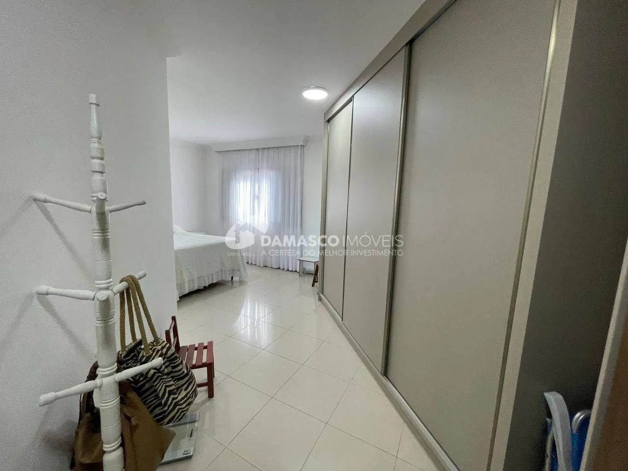 Sobrado de Alto Padrão à Venda no Jardim São Caetano | 6 Dormitórios | Até 10 Vagas