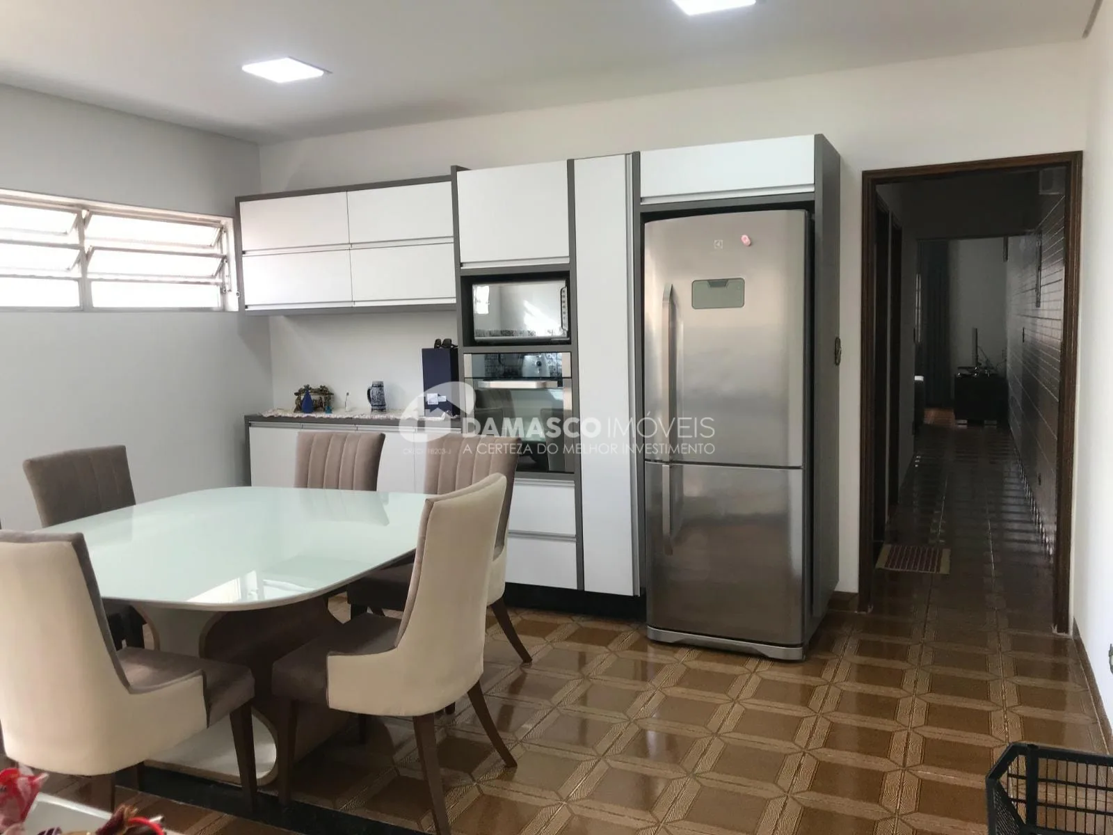 Sobrado à venda 4 Quartos, 1 Suite, 2 Vagas, 257M², Vila Palmares, Santo André - SP