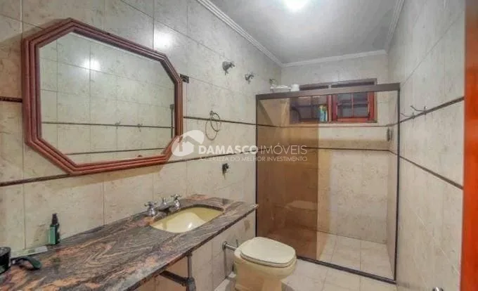 Sobrado à venda 3 Quartos, 1 Suite, 2 Vagas, 350M², Santa Maria, São Caetano do Sul - SP