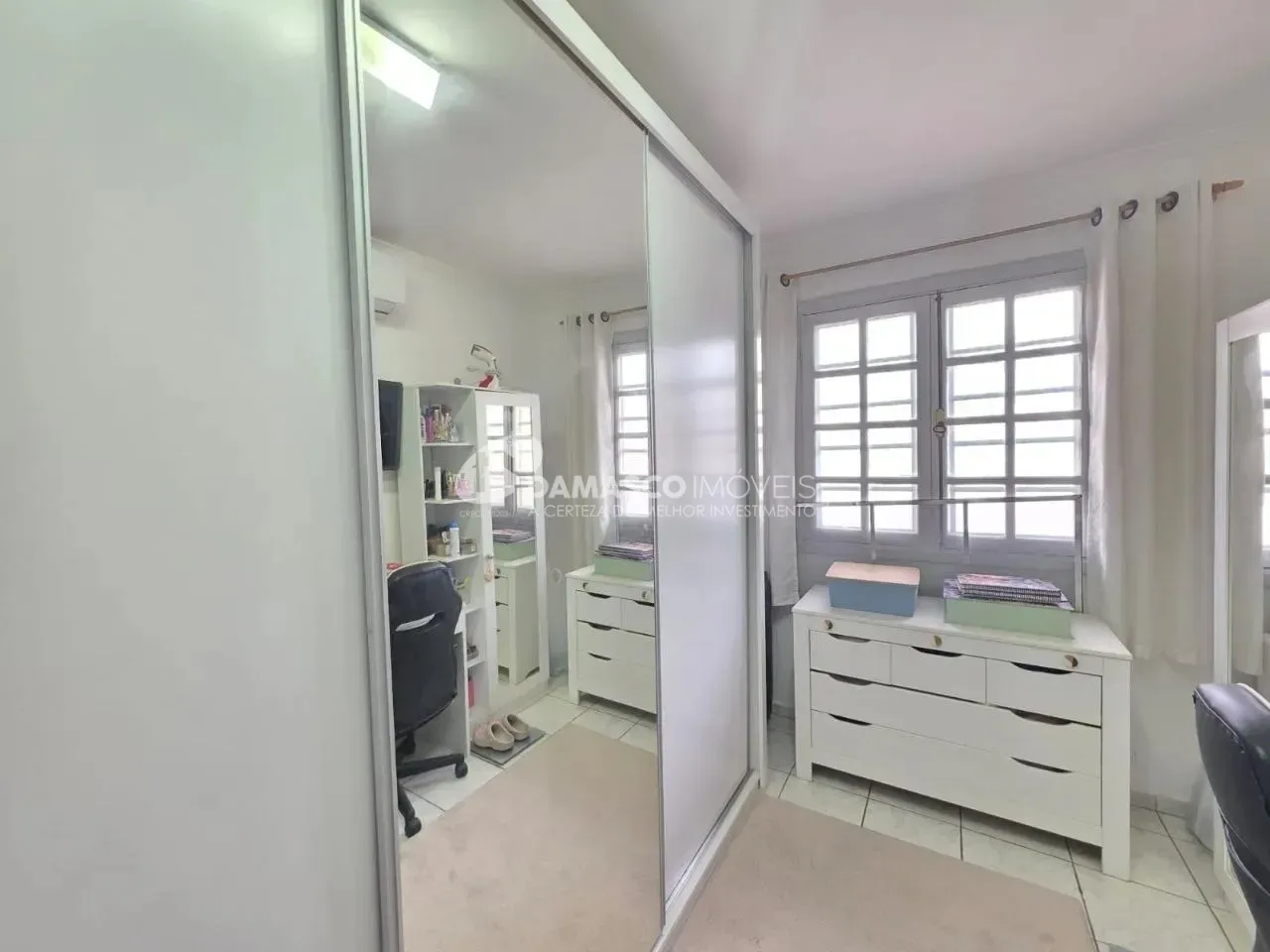 Sobrado à venda com 143m² de área útil, Ipiranga, São Paulo, SP