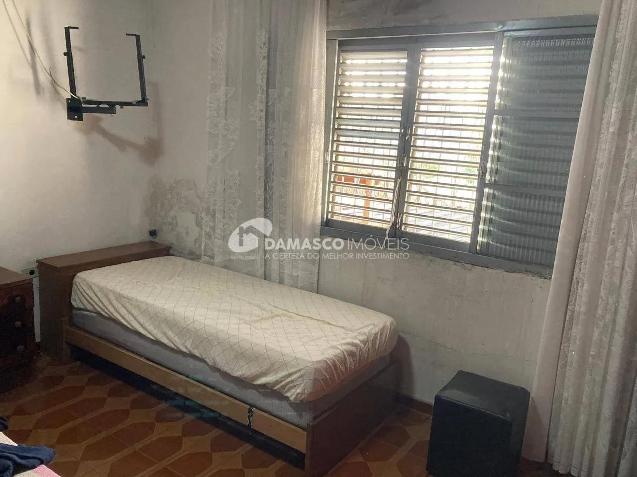 Casa à venda 3 Quartos, 3 Vagas, 207,4 M²   de terreno e 211m² de area construída, a 30 metros do parque linear  no bairro Olímpico, São Caetano do Sul - SP