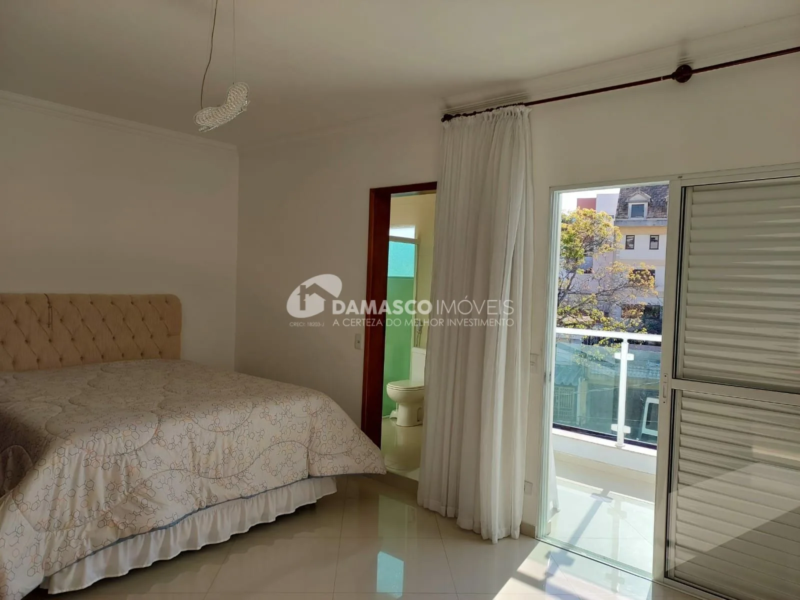 Sobrado à venda 3 Quartos, 3 Suites, 6 Vagas, 248M², Olímpico, São Caetano do Sul - SP