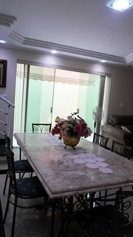Sobrado à venda 4 Quartos, 2 Suites, 8 Vagas, 400M², Cerâmica, São Caetano do Sul - SP