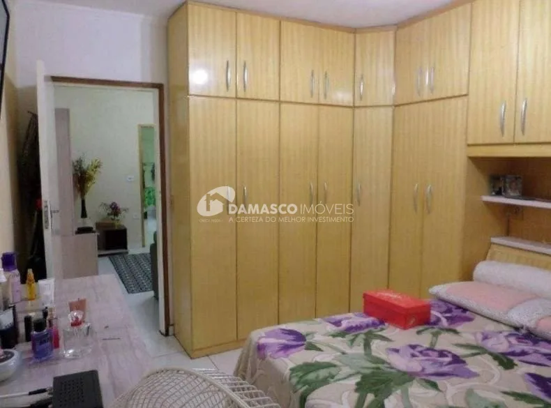 Casa à venda 3 Quartos, 2 Vagas, 205M², Vila Palmares, Santo André - SP