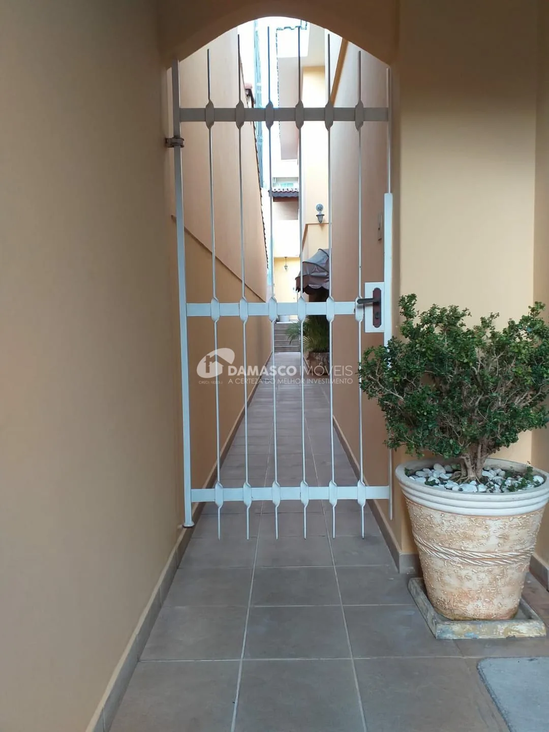 Sobrado à venda 3 Quartos, 1 Suite, 7 Vagas, 224M², Campestre, Santo André - SP