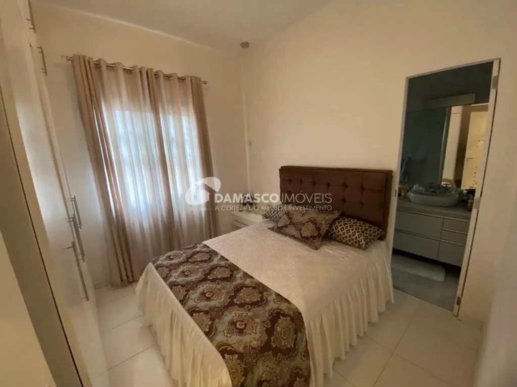 Sobrado à venda 2 Quartos, 2 Suites, 2 Vagas, 180M², Quinta da Paineira, São Paulo - SP