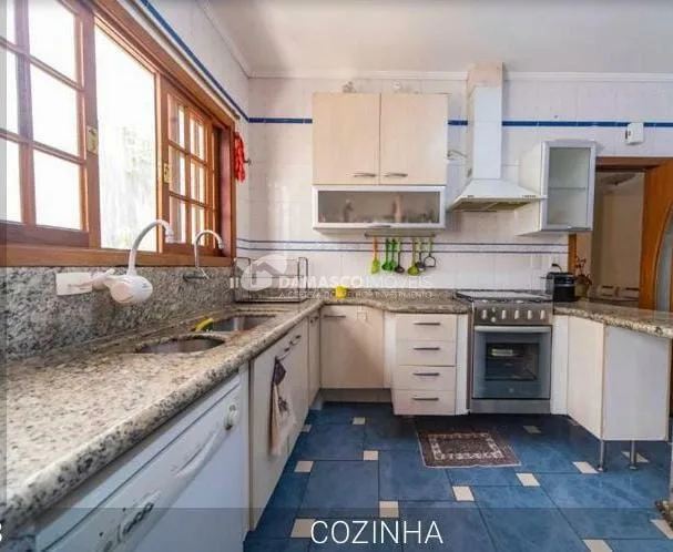 Casa à venda 3 Quartos, 1 Suite, 3 Vagas, 220M², Barcelona, São Caetano do Sul - SP