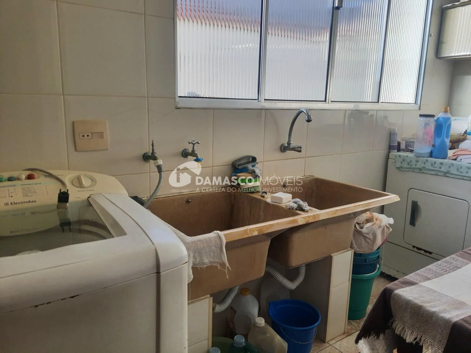 Sobrado à venda 3 Quartos, 1 Suite, 12 Vagas, 300M², Cerâmica, São Caetano do Sul - SP