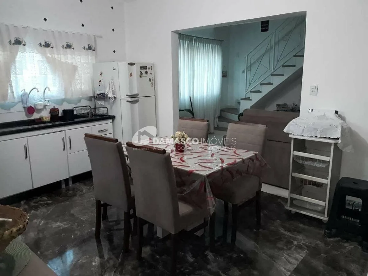 Sobrado à venda 3 Quartos, 1 Vaga, 112M², Nova Gerty, São Caetano do Sul - SP