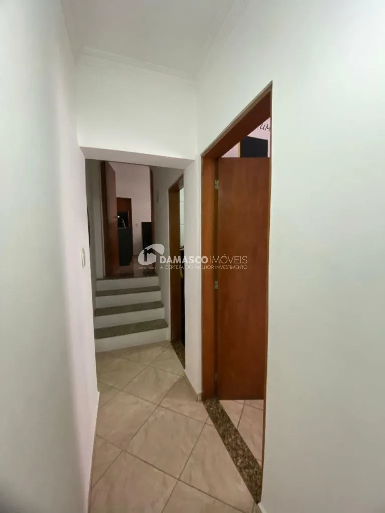 Casa à venda 2 Quartos, 1 Suite, 2 Vagas, 178M², Campestre, Santo André - SP