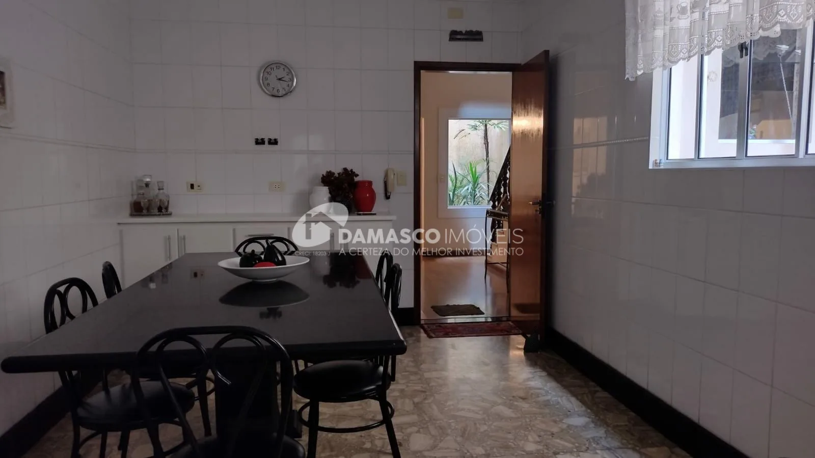 Sobrado à venda 3 Quartos, 3 Suites, 3 Vagas, 240M², Barcelona, São Caetano do Sul - SP