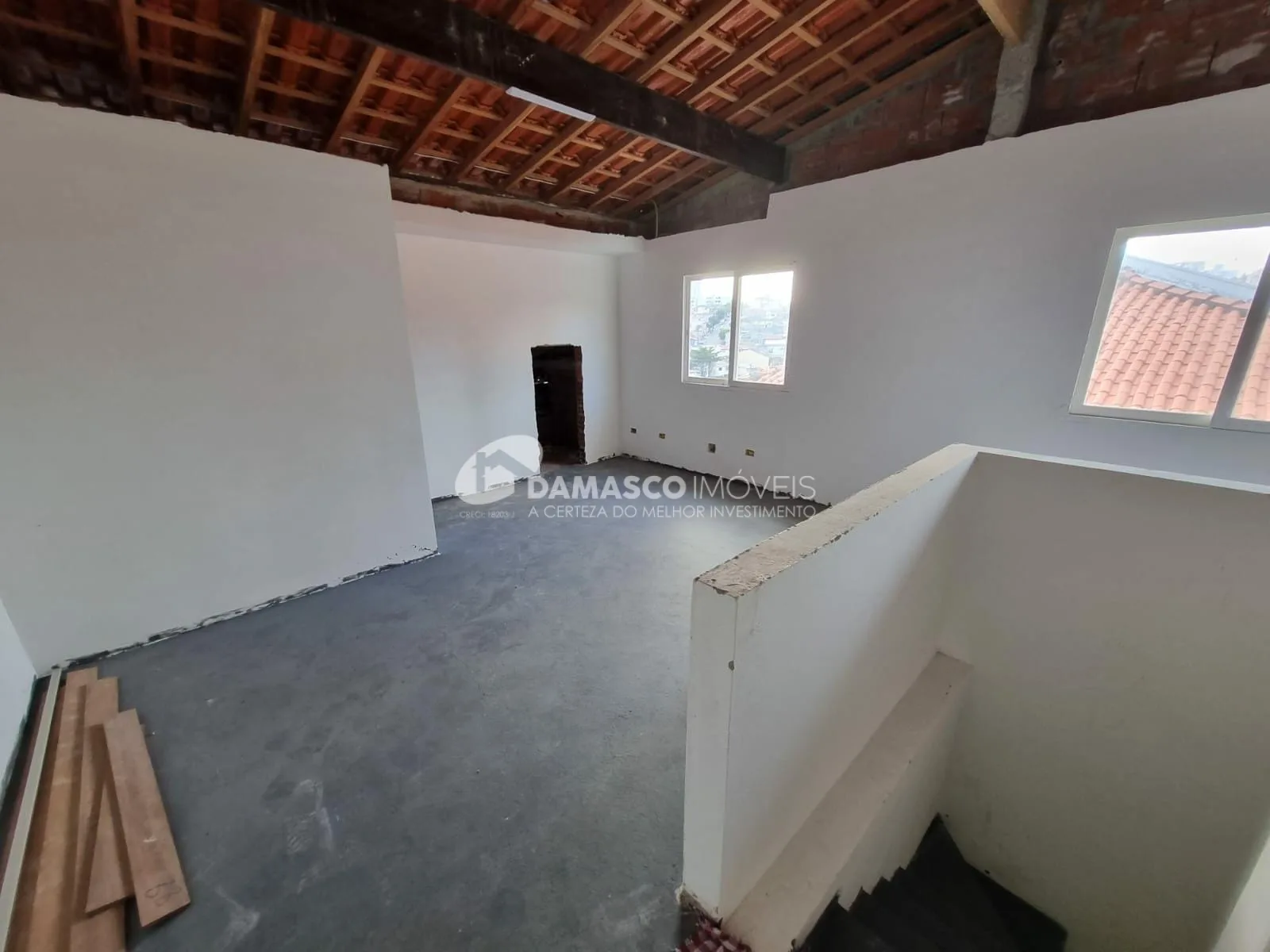 Sobrado à venda 3 Quartos, 3 Suites, 4 Vagas, Campestre, Santo André - SP