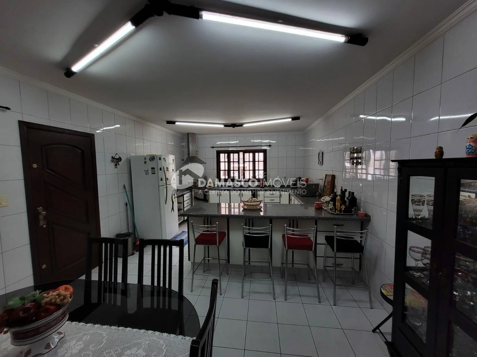 Sobrado à venda 3 Quartos, 1 Suite, 5 Vagas, 297M², Sítio da Figueira, São Paulo - SP