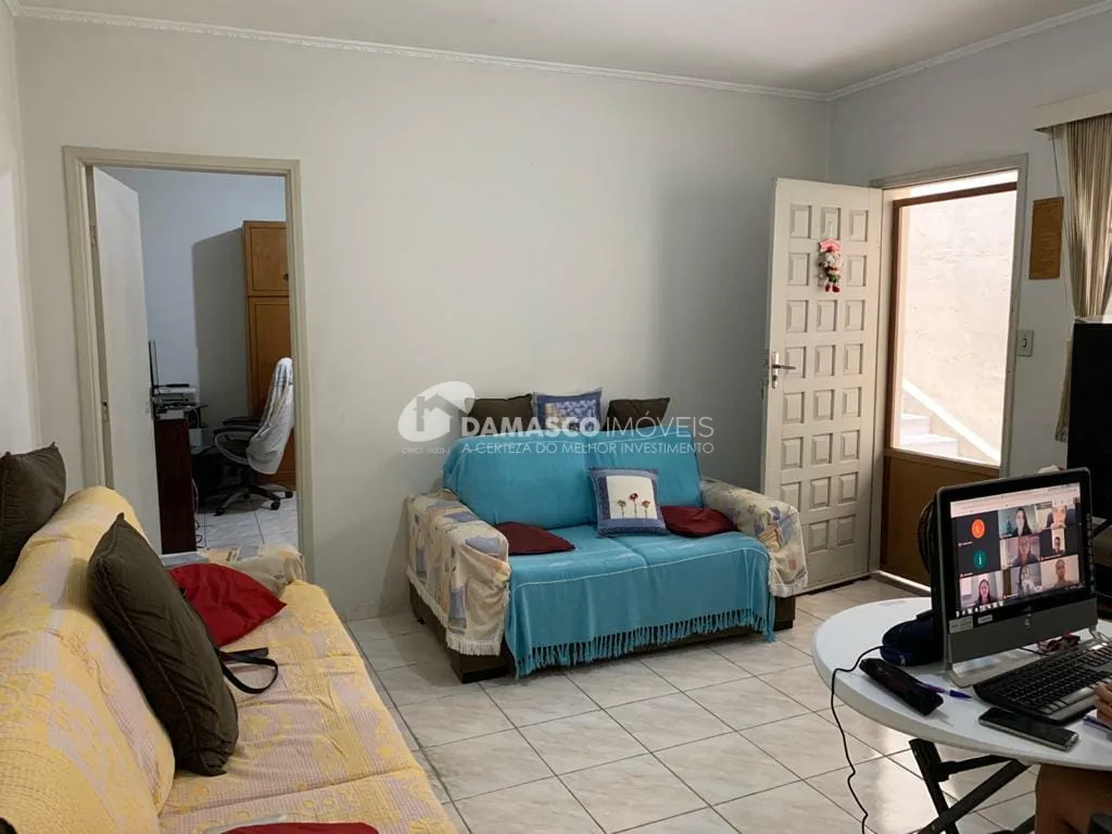 Casa à venda 2 Quartos, 1 Vaga, Olímpico, São Caetano do Sul - SP