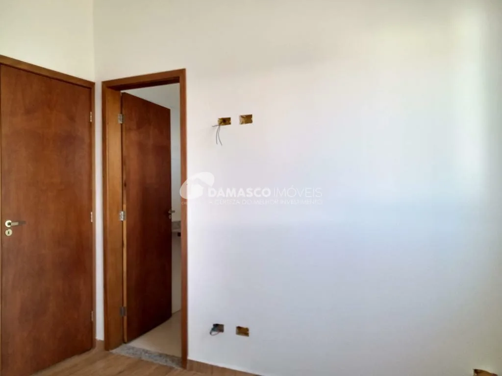 Casa à venda 2 Quartos, 2 Suites, 1 Vaga, 77M², Ocian, Praia Grande - SP