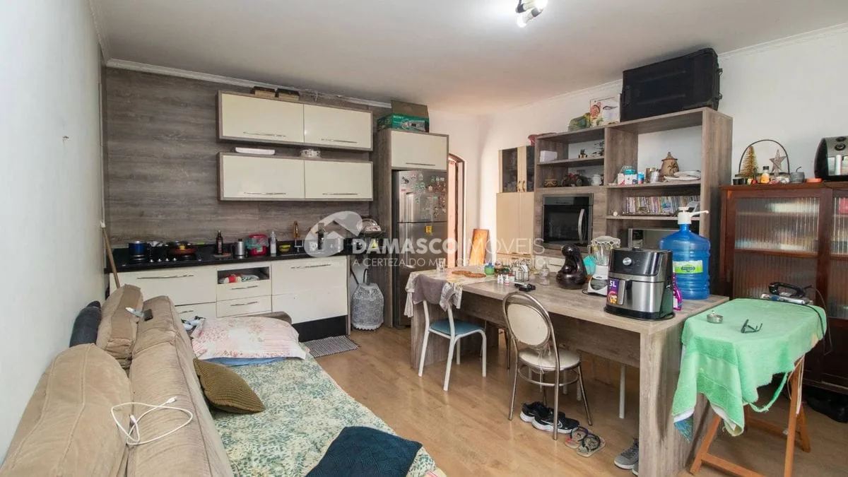 Imóvel com duas casas Bairro Osvaldo Cruz