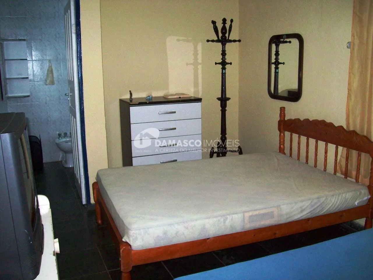 Chácara à venda 6 Quartos, 1 Suite, Bairro Pedras de Ouro, Itatiba - SP