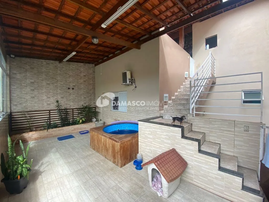 Sobrado à venda 2 Quartos, 1 Suite, 2 Vagas, 187M², Campestre, Santo André - SP