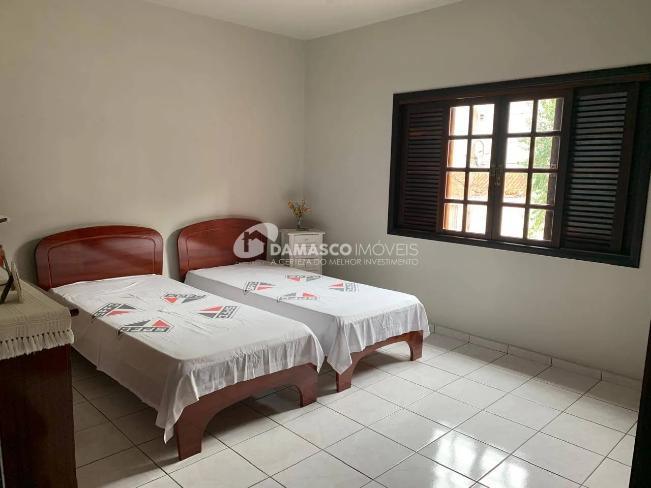 Sobrado à venda 3 Quartos, 2 Vagas, 217M², Santa Maria, São Caetano do Sul - SP