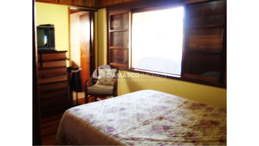 Casa à venda 2 Quartos, 1 Suite, 2 Vagas, 177M², Não informado, Cesário Lange - SP