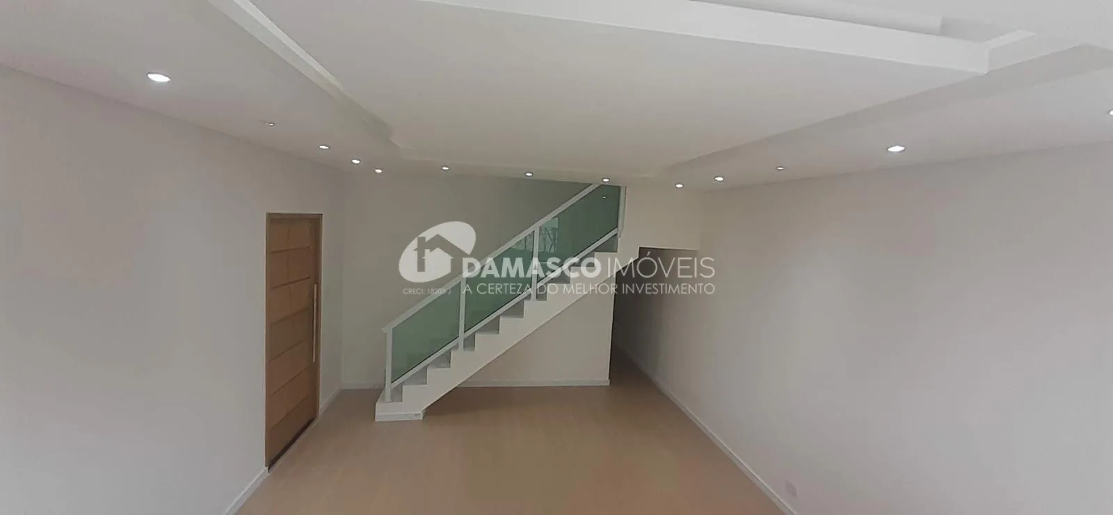 Sobrado à venda 3 Quartos, 2 Vagas, 250M², Vila Monumento, São Paulo - SP