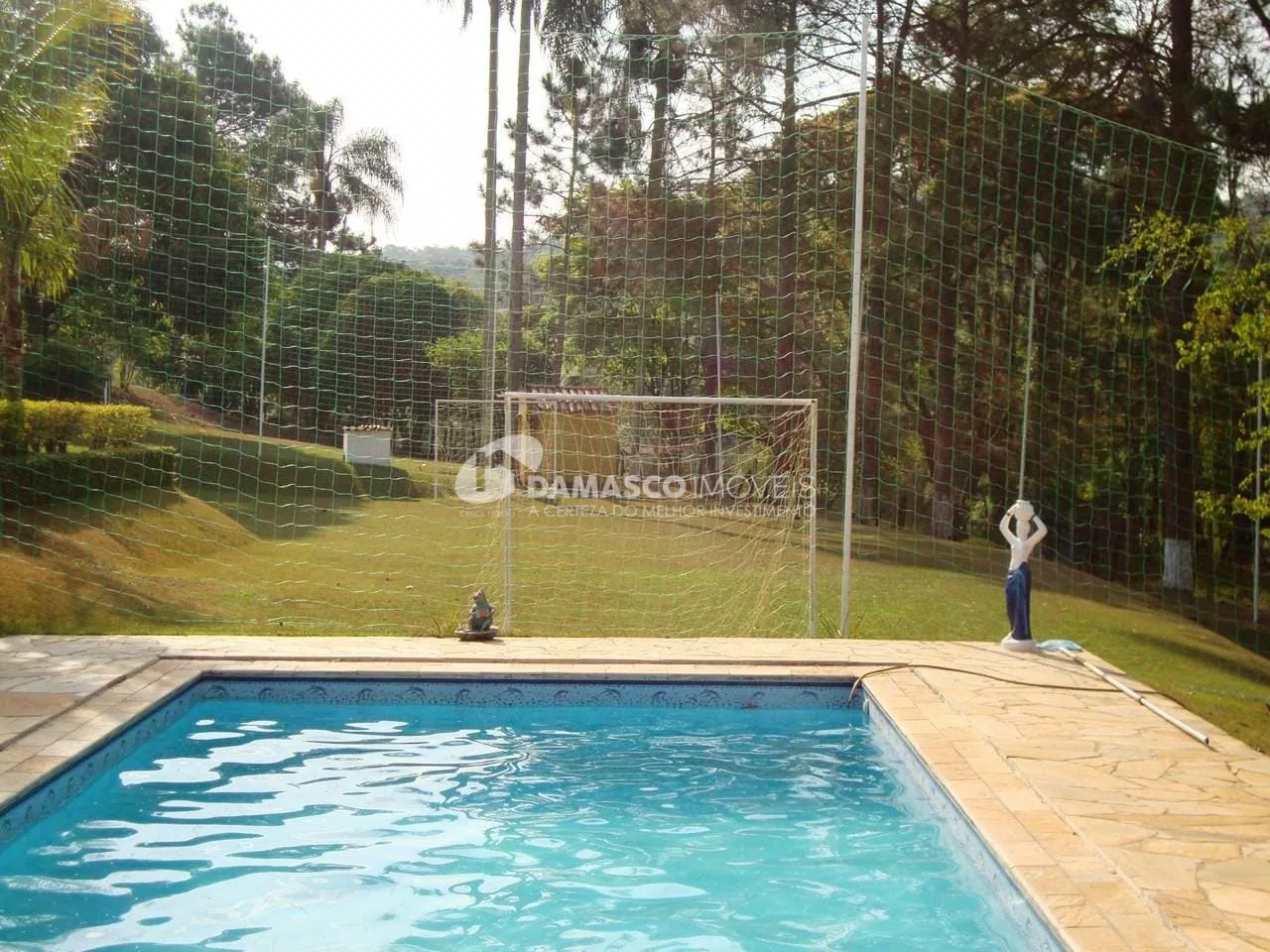 Chácara à venda 6 Quartos, 1 Suite, Bairro Pedras de Ouro, Itatiba - SP