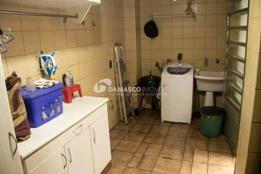 Sobrado à venda 3 Quartos, 1 Suite, 2 Vagas, 231M², Barcelona, São Caetano do Sul - SP