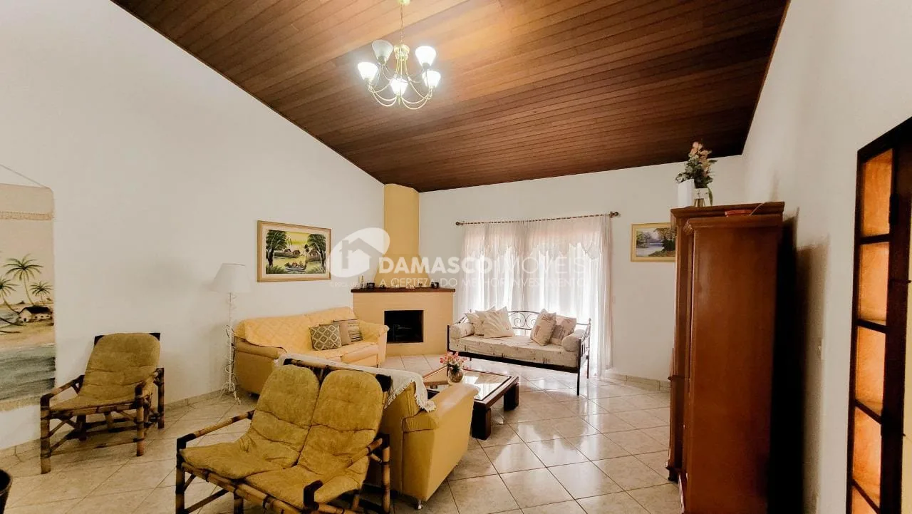 Chácara à venda 4 Quartos, 2 Suítes, Guaxanduva, Piracaia  - SP