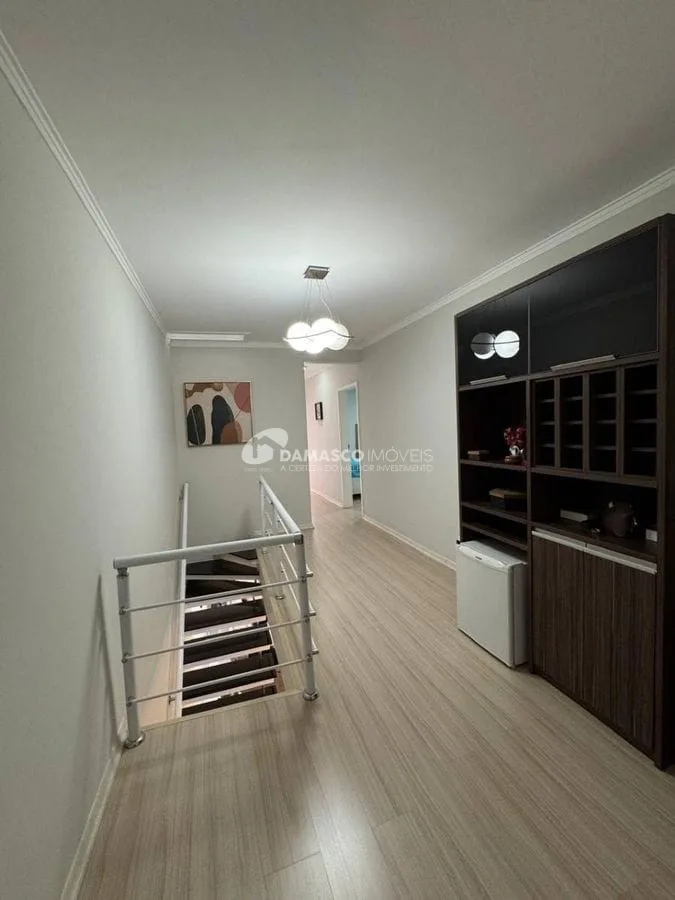 SOBRADO COM ESPAÇO GOURMET NO BAIRRO OLÍMPICO