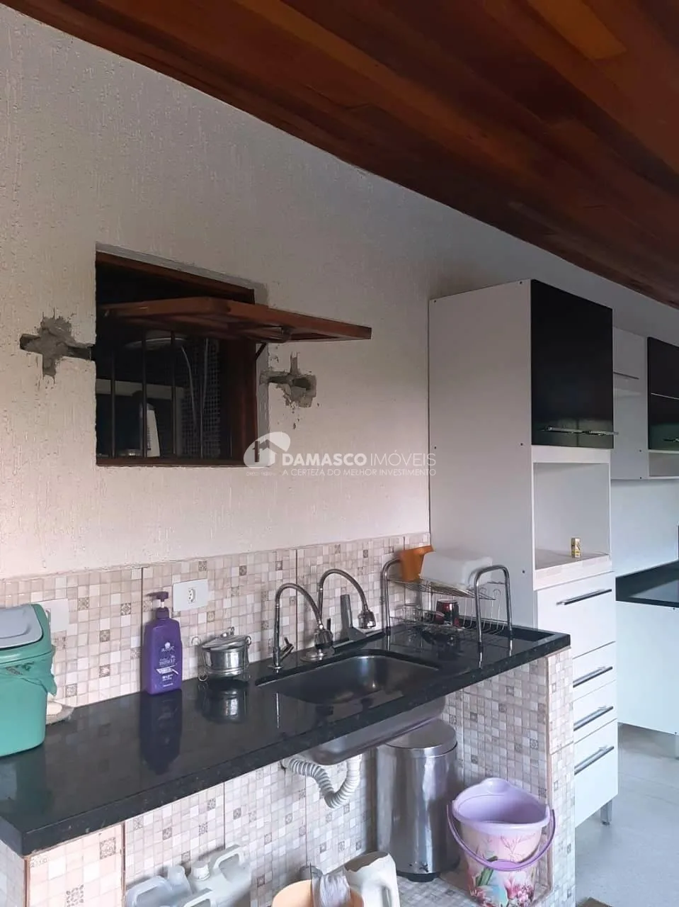Chácara à venda 4 Quartos, 3 Suítes, 10 Vagas, Horto F Dois, Mairinque - SP