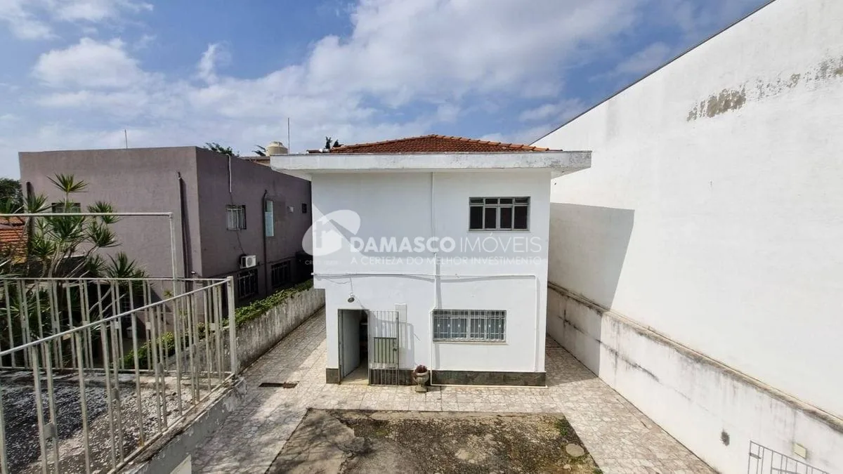 Sobrado à venda, 3 dorm (1suíte), 6 vagas, Olímpico