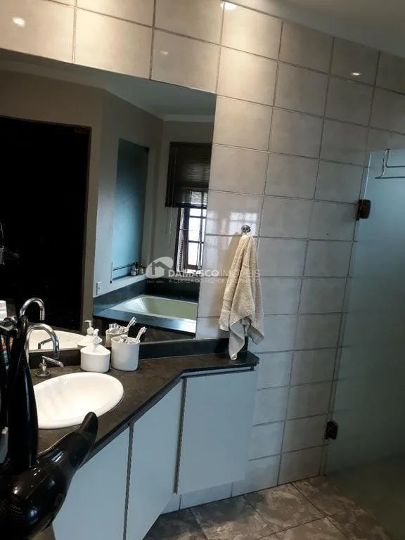 Sobrado à venda 3 Quartos, 1 Suite, 2 Vagas, 260M², Jardim Paraíso, Santo André - SP