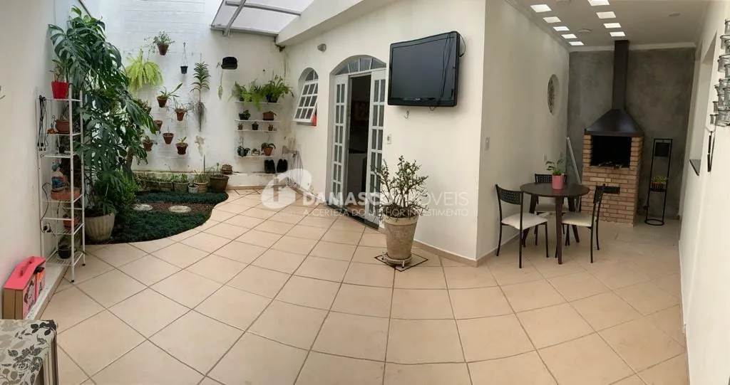 Sobrado à venda 3 Quartos, 1 Suite, 4 Vagas, 220M², Santa Maria, São Caetano do Sul - SP