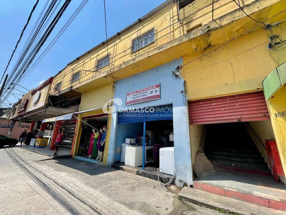 Prédio comercial no Jardim Santo André