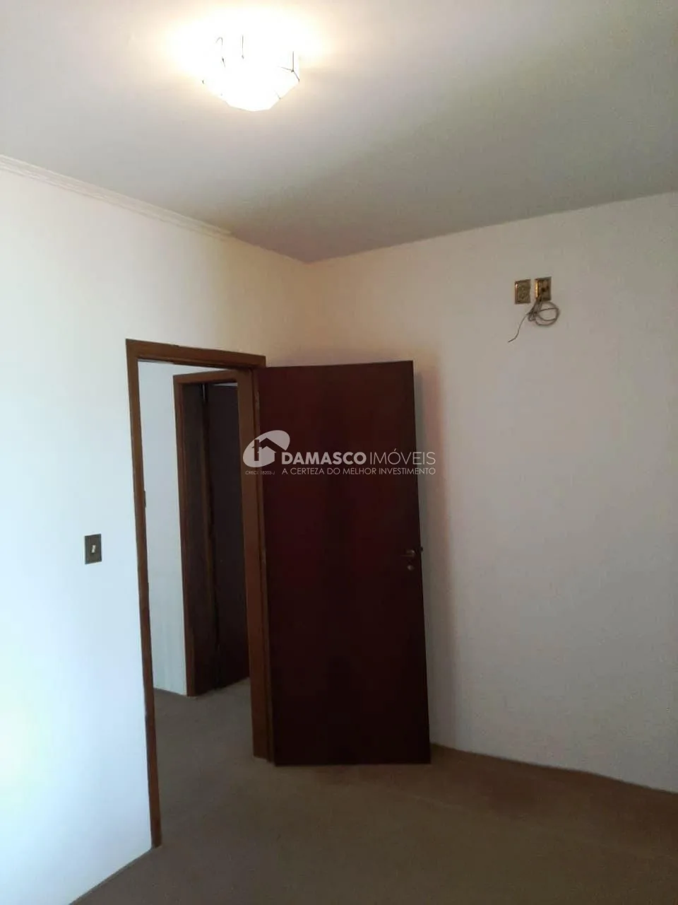 Sobrado à venda 4 Quartos, 2 Suites, 6 Vagas, 462M², Santa Teresinha, Santo André - SP