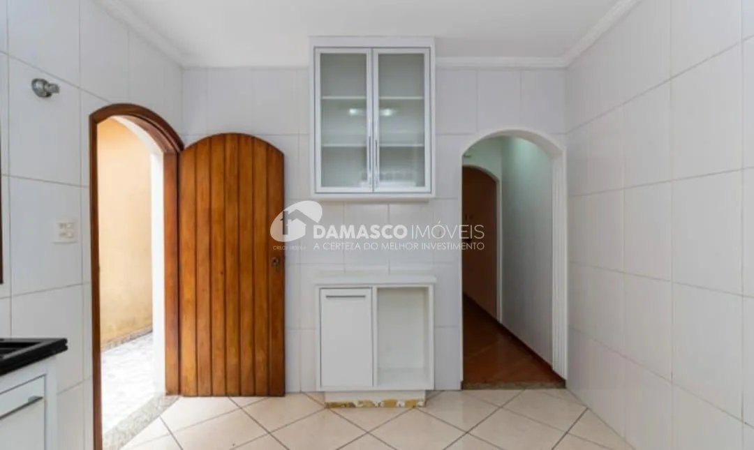 Casa à venda 2 Quartos, 2 Vagas, 100M², Jardim Las Vegas, Santo André - SP