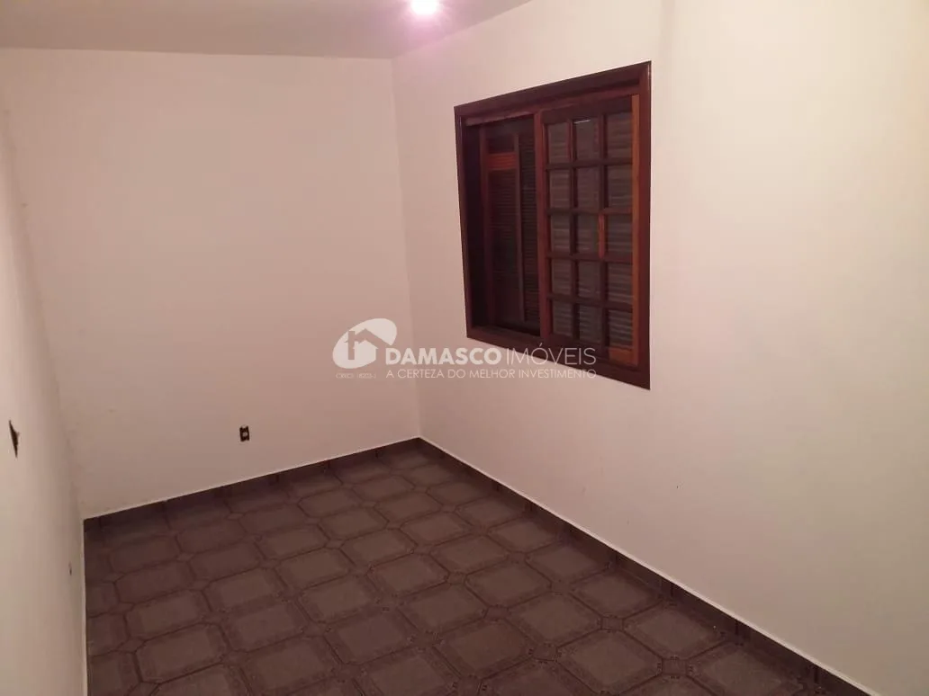 Sobrado à venda 3 Quartos, 1 Suite, 4 Vagas, 250M², Olímpico, São Caetano do Sul - SP