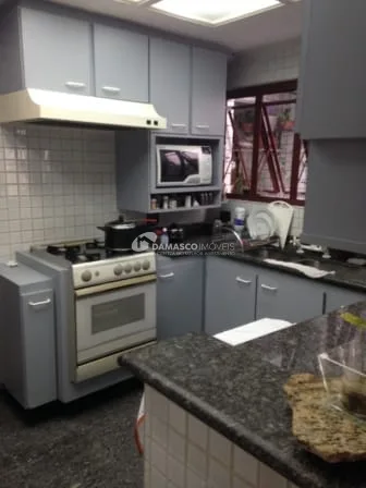 Sobrado à venda 3 Quartos, 1 Suite, 2 Vagas, 125M², Santo Antônio, São Caetano do Sul - SP