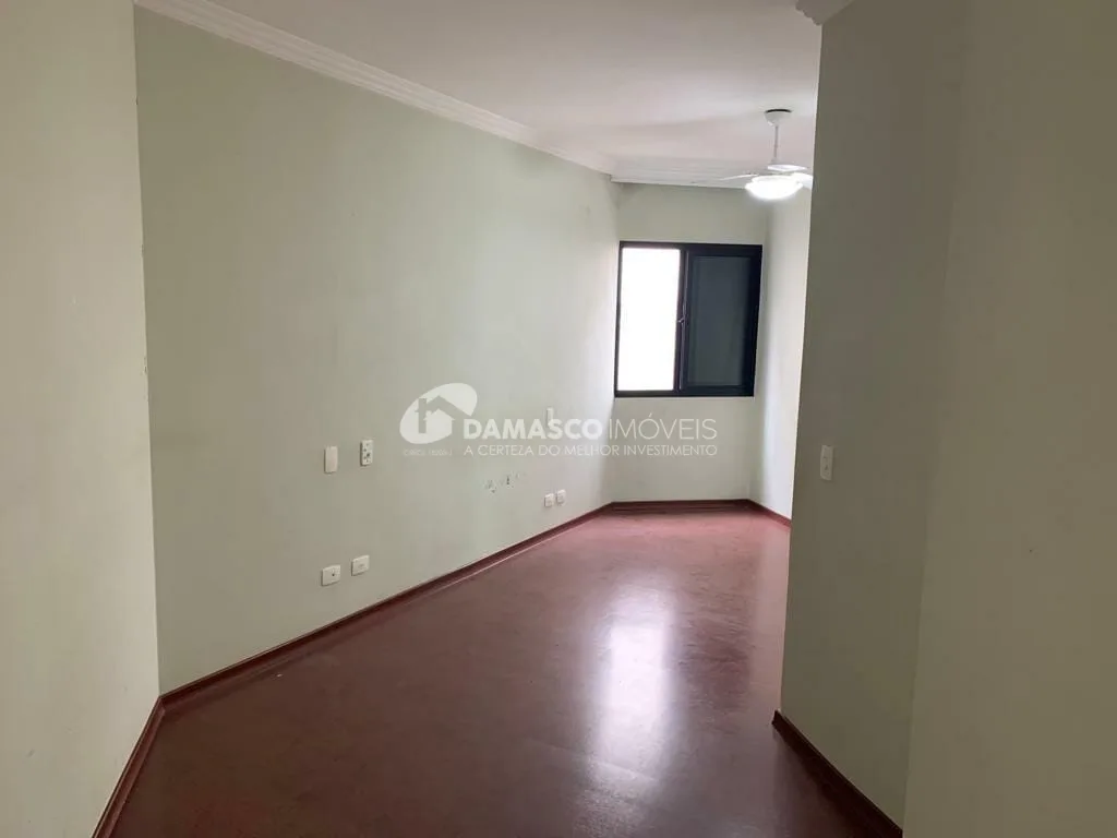 Sobrado à venda 3 Quartos, 1 Suite, 5 Vagas, Jardim São Caetano, São Caetano do Sul - SP