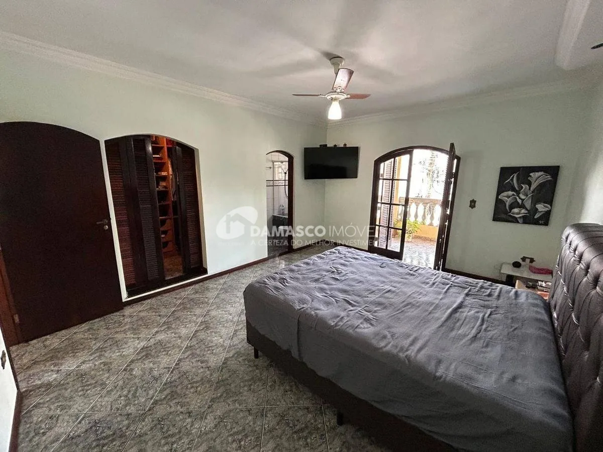 Sobrado a venda, 3 dorm, 4 vagas