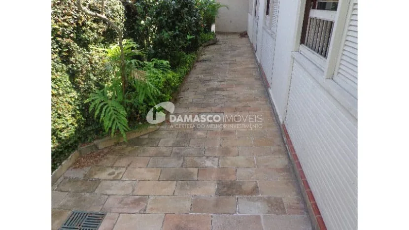 Sobrado à venda 3 Quartos, 1 Suite, 4 Vagas, Butantã, São Paulo - SP