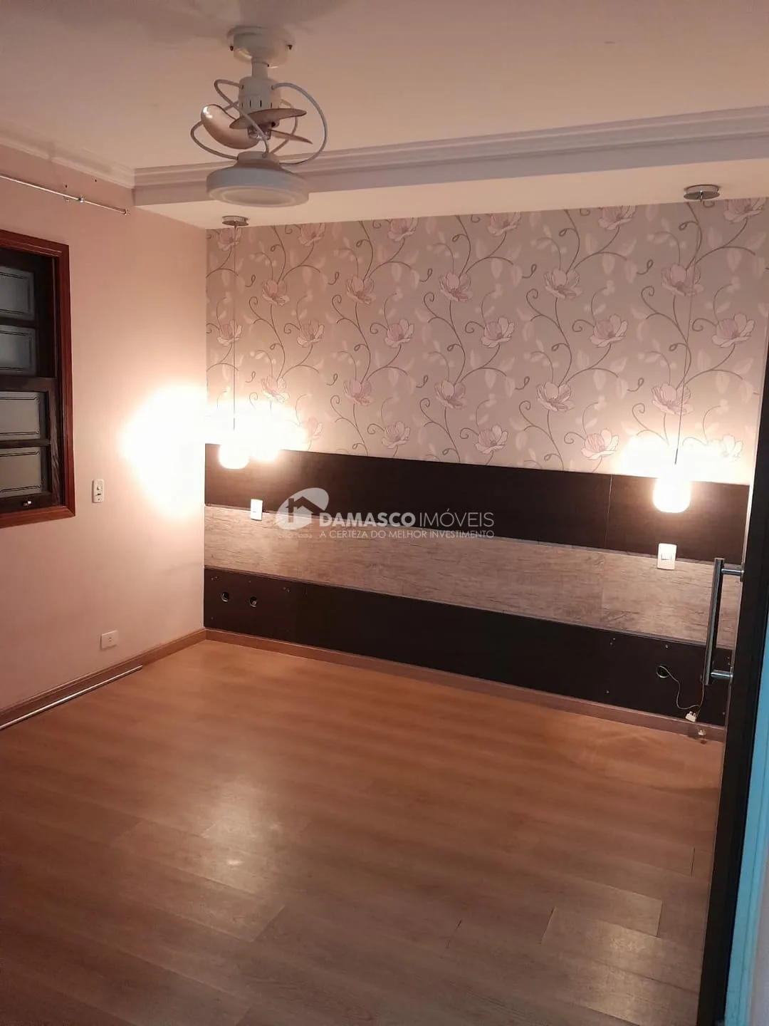 Sobrado à venda 3 Quartos, 3 Suítes, 4 Vagas, 350 m², Vila Floresta, Santo André - SP