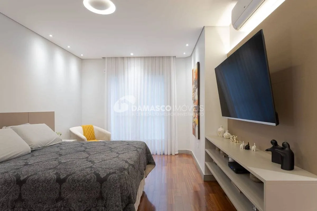 Sobrado venda alto padrão, 3 suítes, 4 vagas, Centro, Santo André