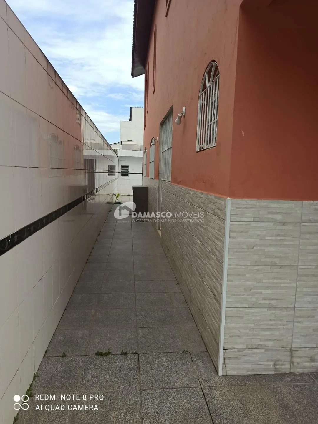 Sobrado à venda 5 Quartos, 2 Suites, 4 Vagas, Jardim Virgínia, Guarujá - SP