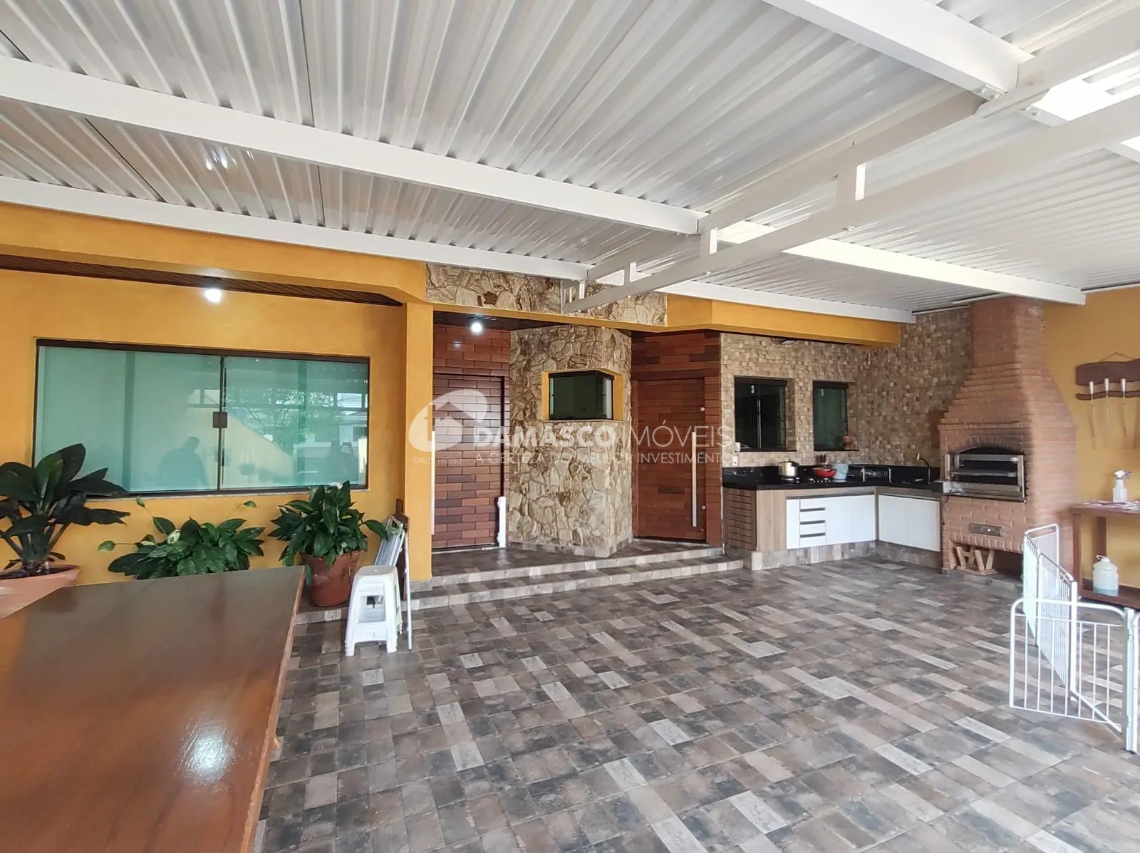 Sobrado à venda 3 Quartos, 1 Suite, 15 Vagas, 296M², Santa Maria, São Caetano do Sul - SP