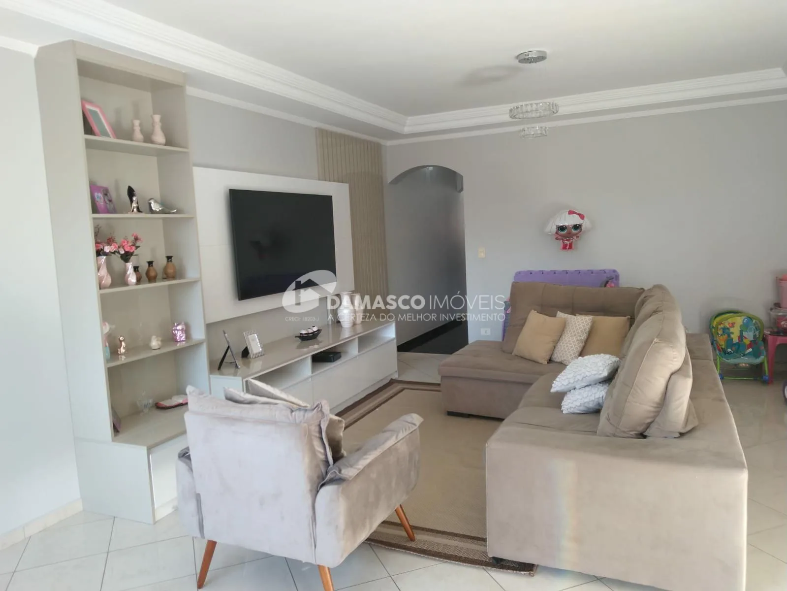 Sobrado à venda 2 Quartos, 1 Suite, 6 Vagas, 345M², Nova Gerty, São Caetano do Sul - SP