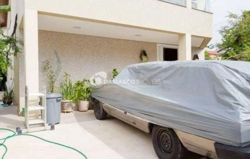Sobrado à venda 4 Quartos, 3 Suites, 4 Vagas, 260M², Jardim São Caetano, São Caetano do Sul - SP