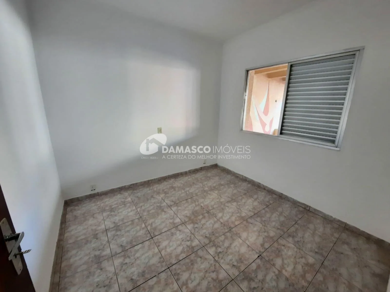 Casa Térrea -  Boa Vista sendo uma Casa de Laje  na frente e outra nos fundos,   São Caetano do Sul